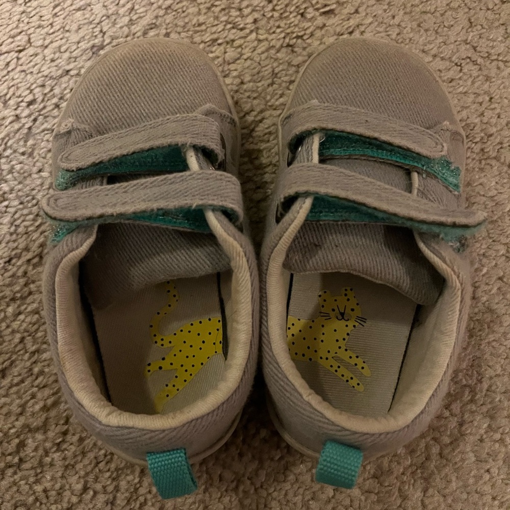 Ten Little Toddler Sneakers - Size 8